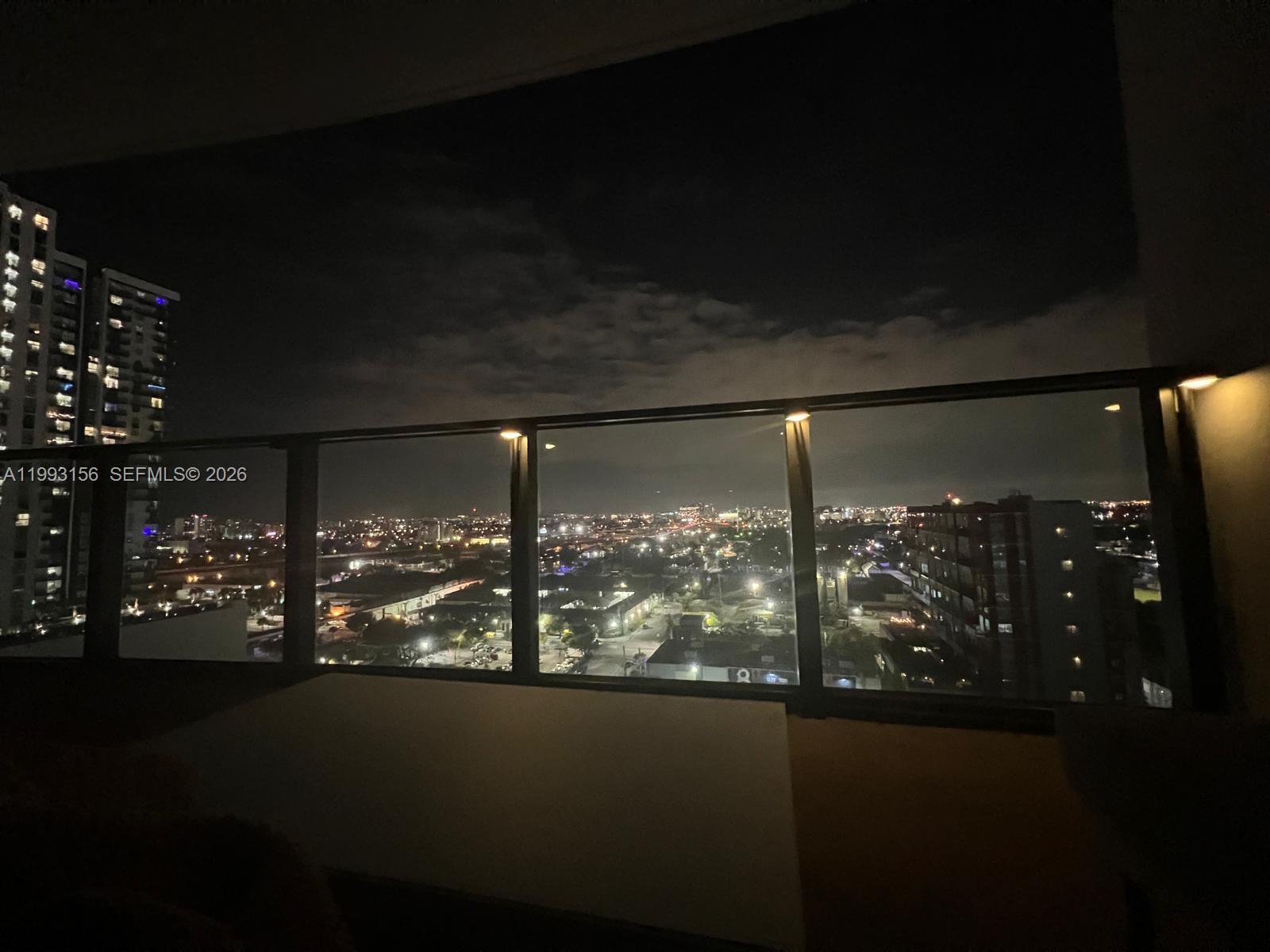 CANVAS CONDO - Residential