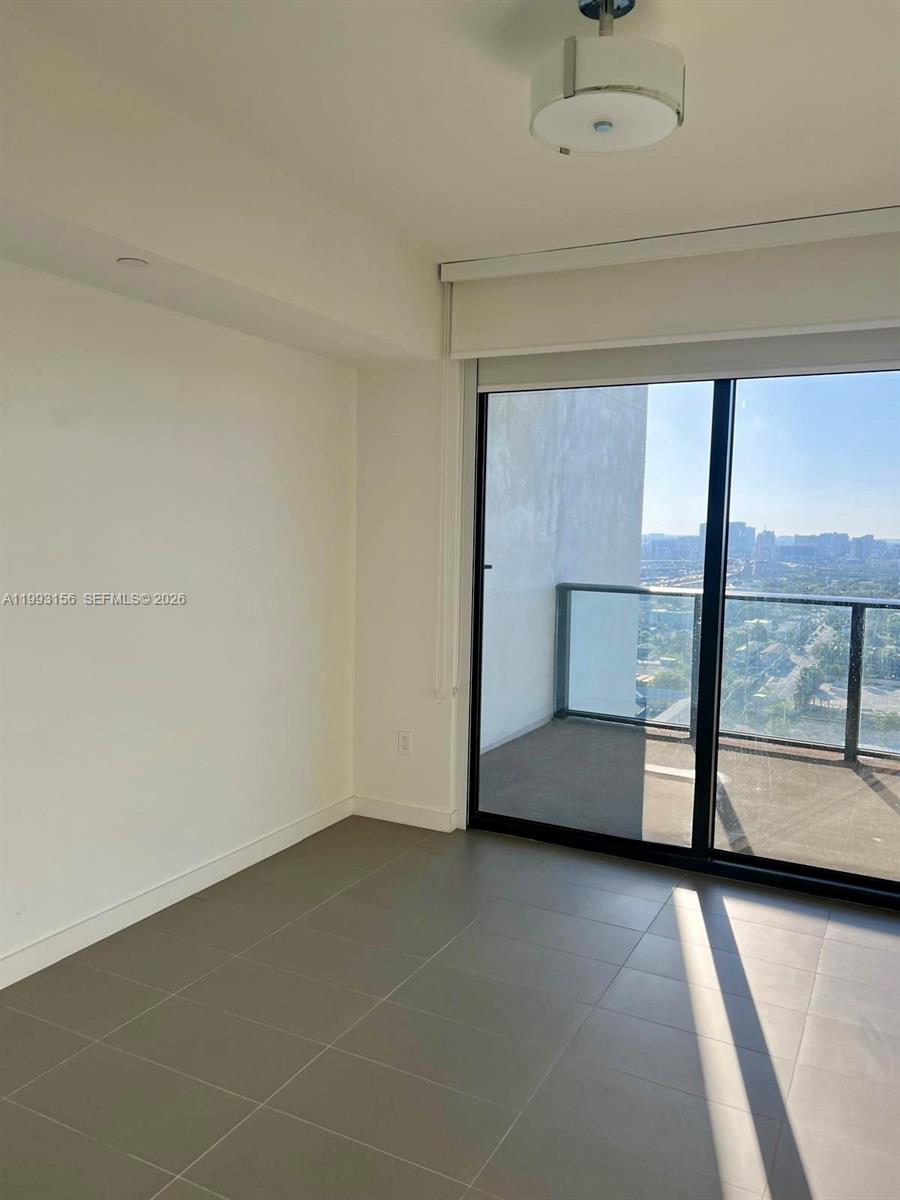 CANVAS CONDO - Residential