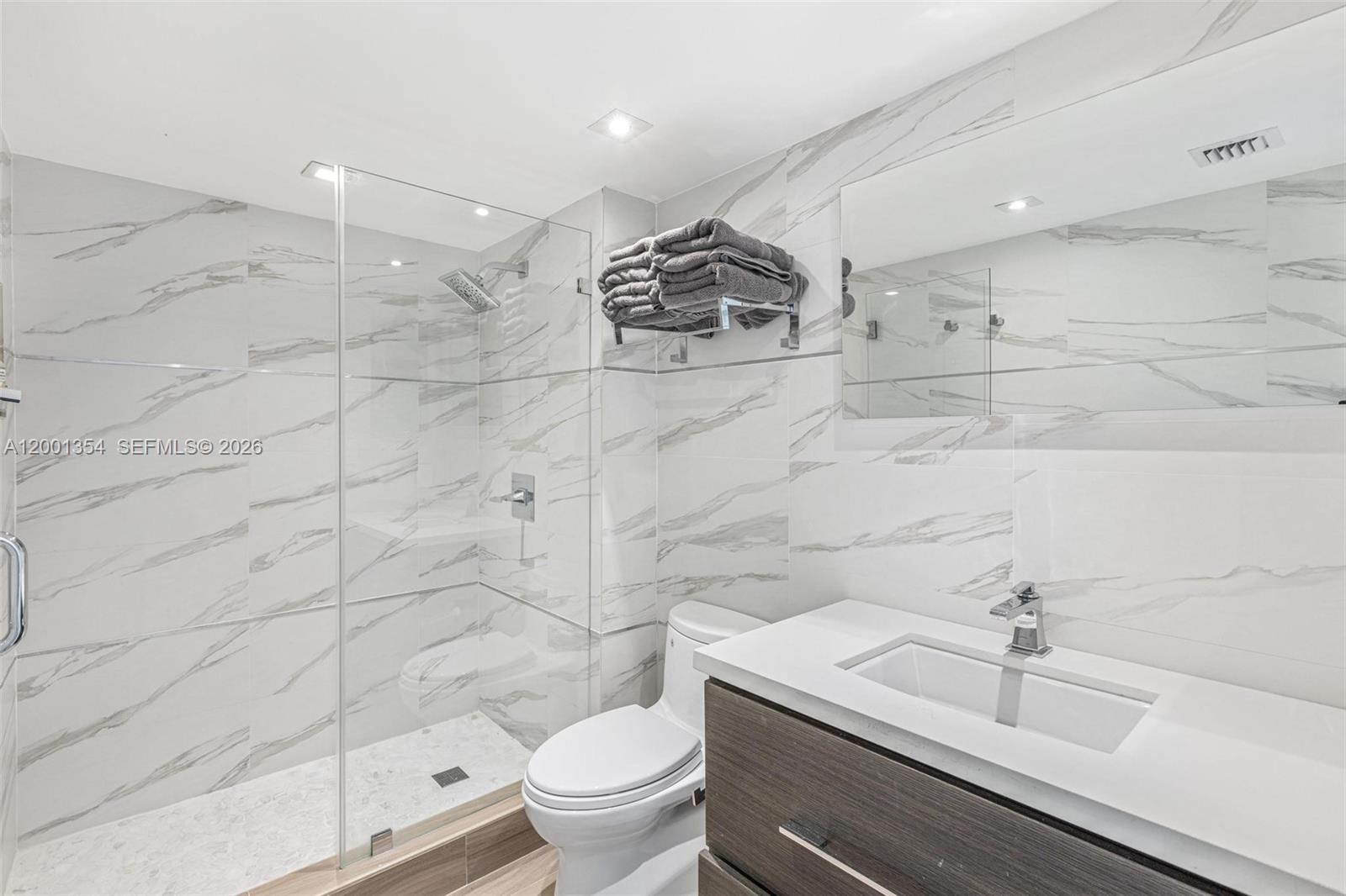 YACHT CLUB AT PORTOFINO C - Residential Lease