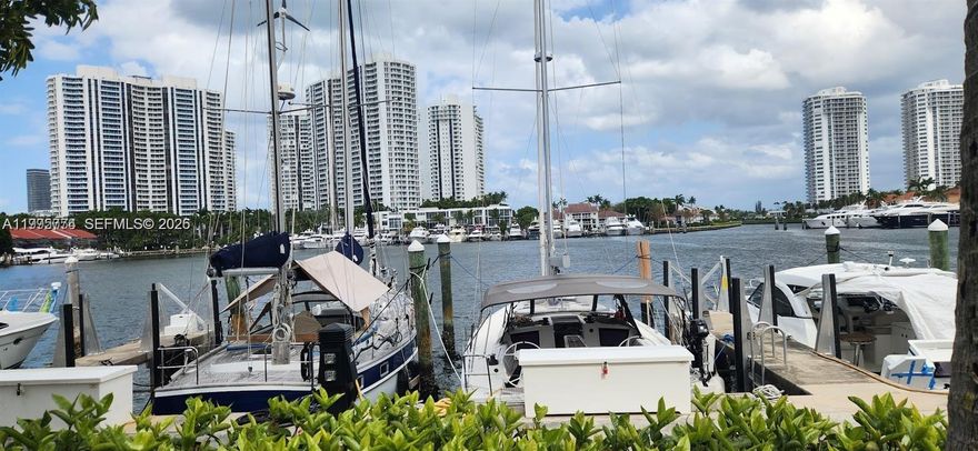 AVENTURA - WATERWAYS - AMAZING LOCATION - 2 BED/ 2 BATH - SPLIT PLAN - SCREENED PATIO - GATED SECURITY -P WALK TO THE MARINA, STORES, SUPERMARKETS & HOUSES OF WORKSHIP - BLOCKS TO THE AVENTURA GOLF COURSE & AVENTURA MALL - MINUTES FROM THE BEACH - CALL NOW !!!