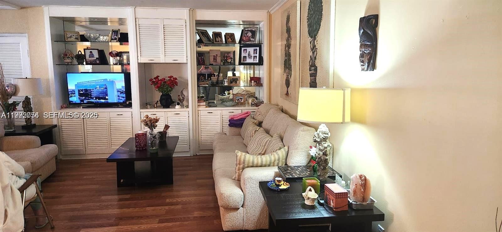 MARINER VILLAGE GARDEN - Residential