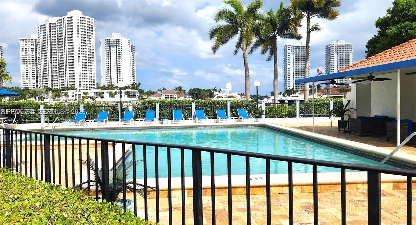 MARINER VILLAGE GARDEN - Residential