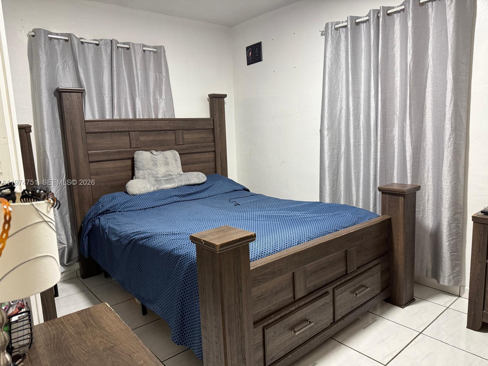 RICH HEIGHTS - Residential