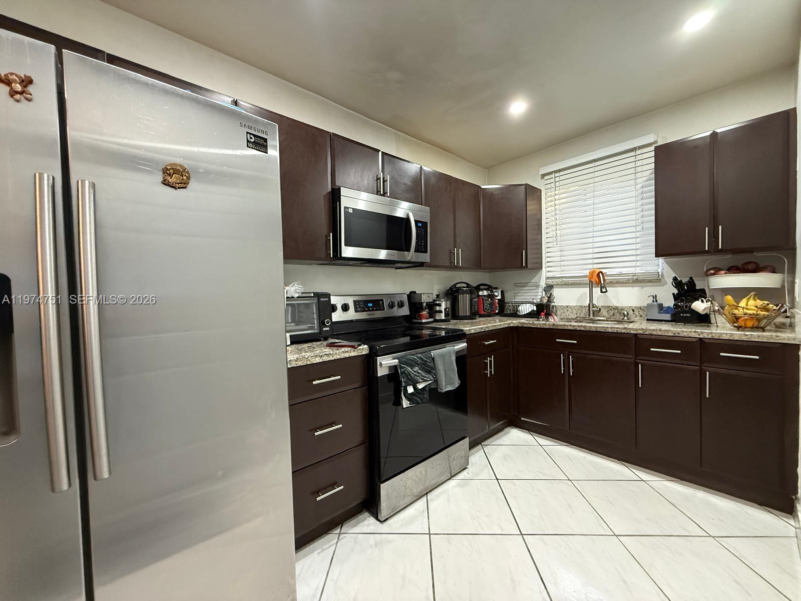 RICH HEIGHTS - Residential