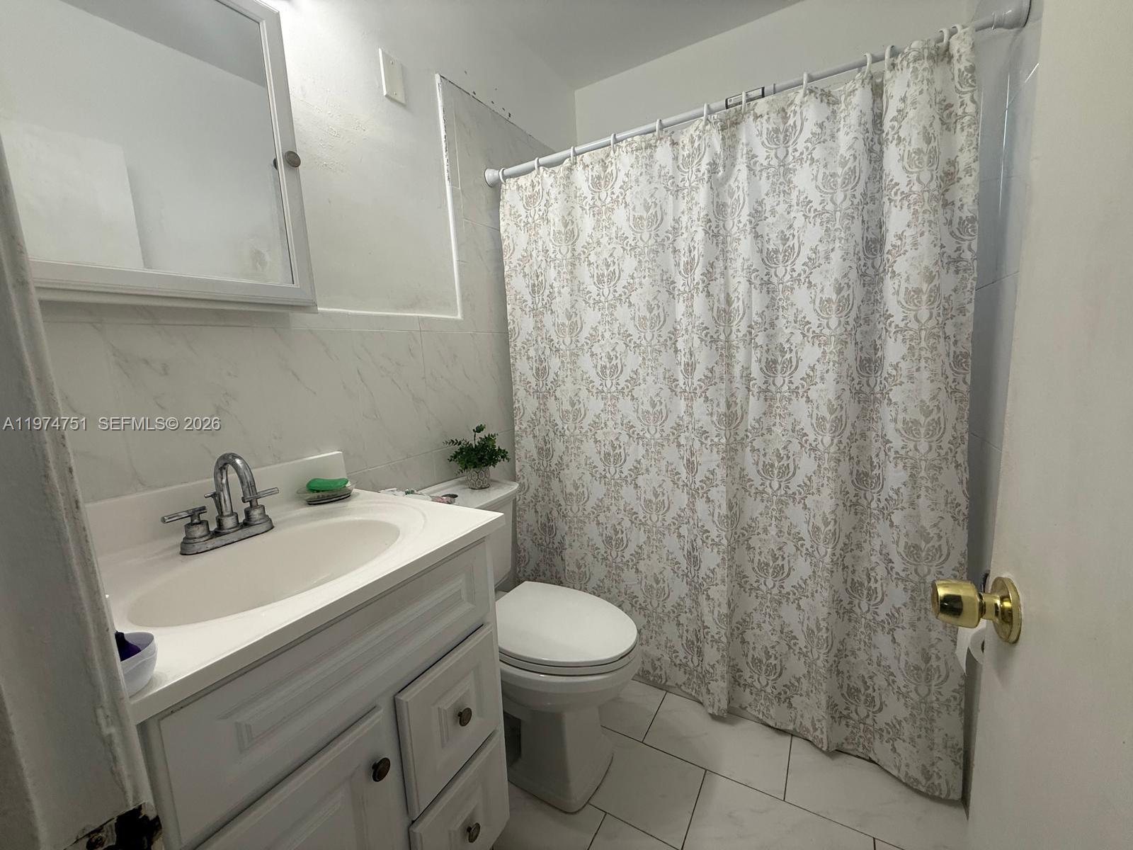 RICH HEIGHTS - Residential