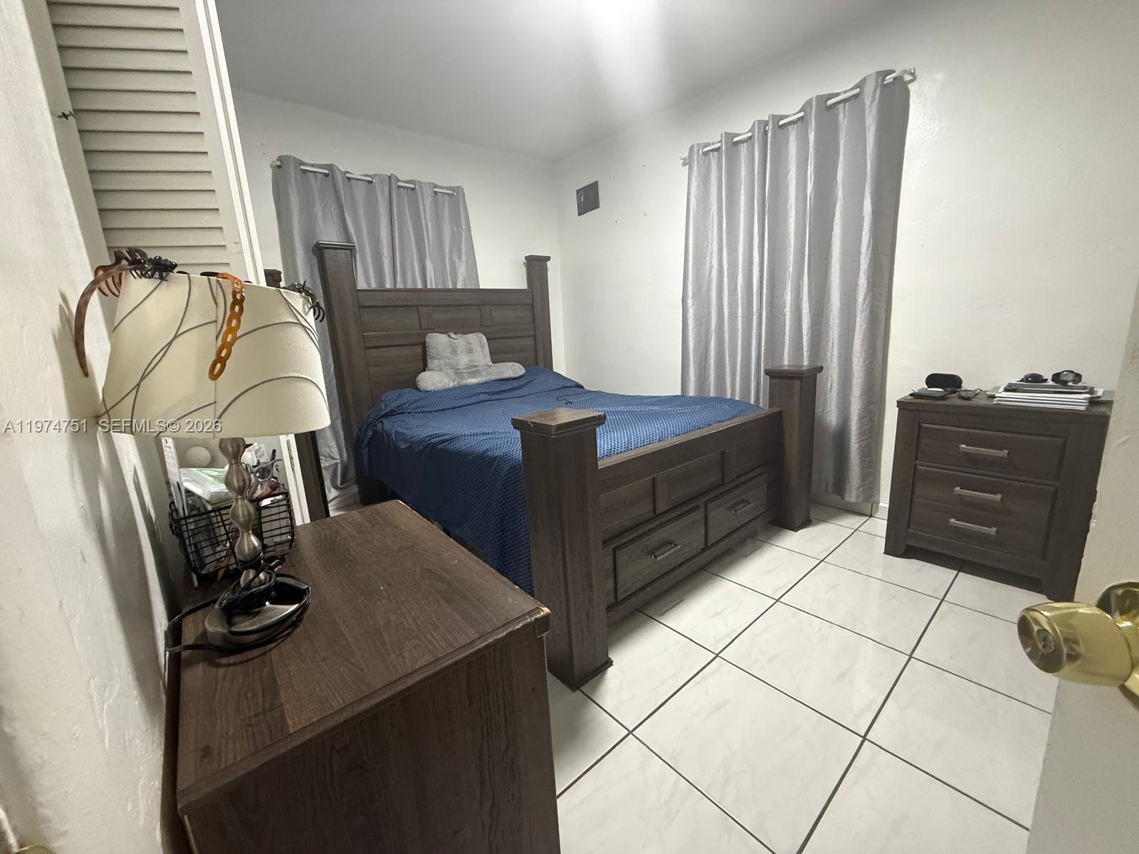 RICH HEIGHTS - Residential