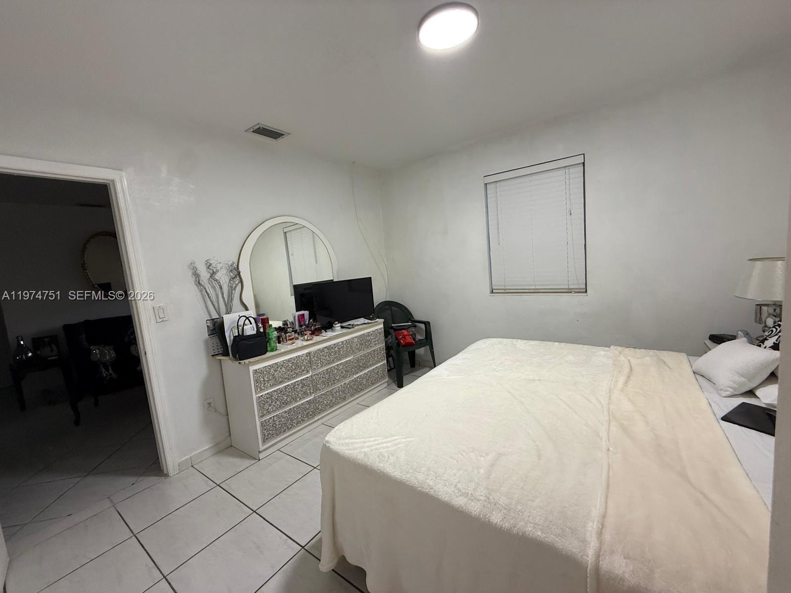 RICH HEIGHTS - Residential