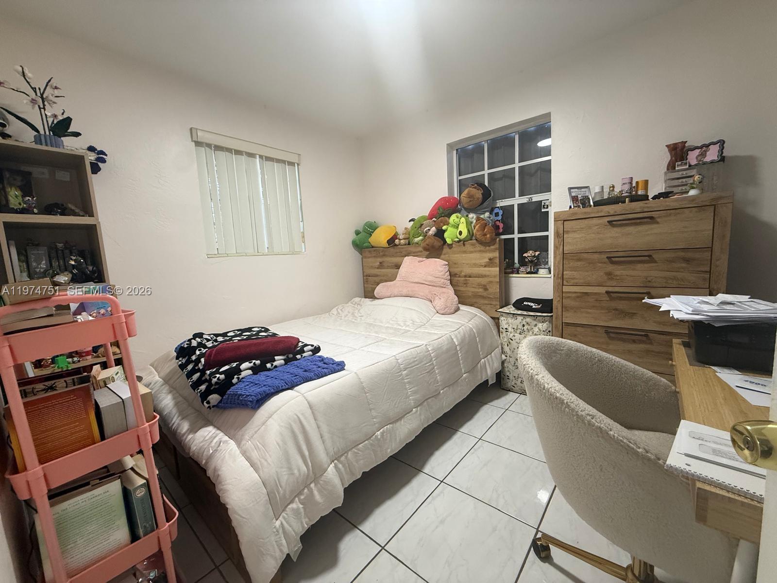 RICH HEIGHTS - Residential