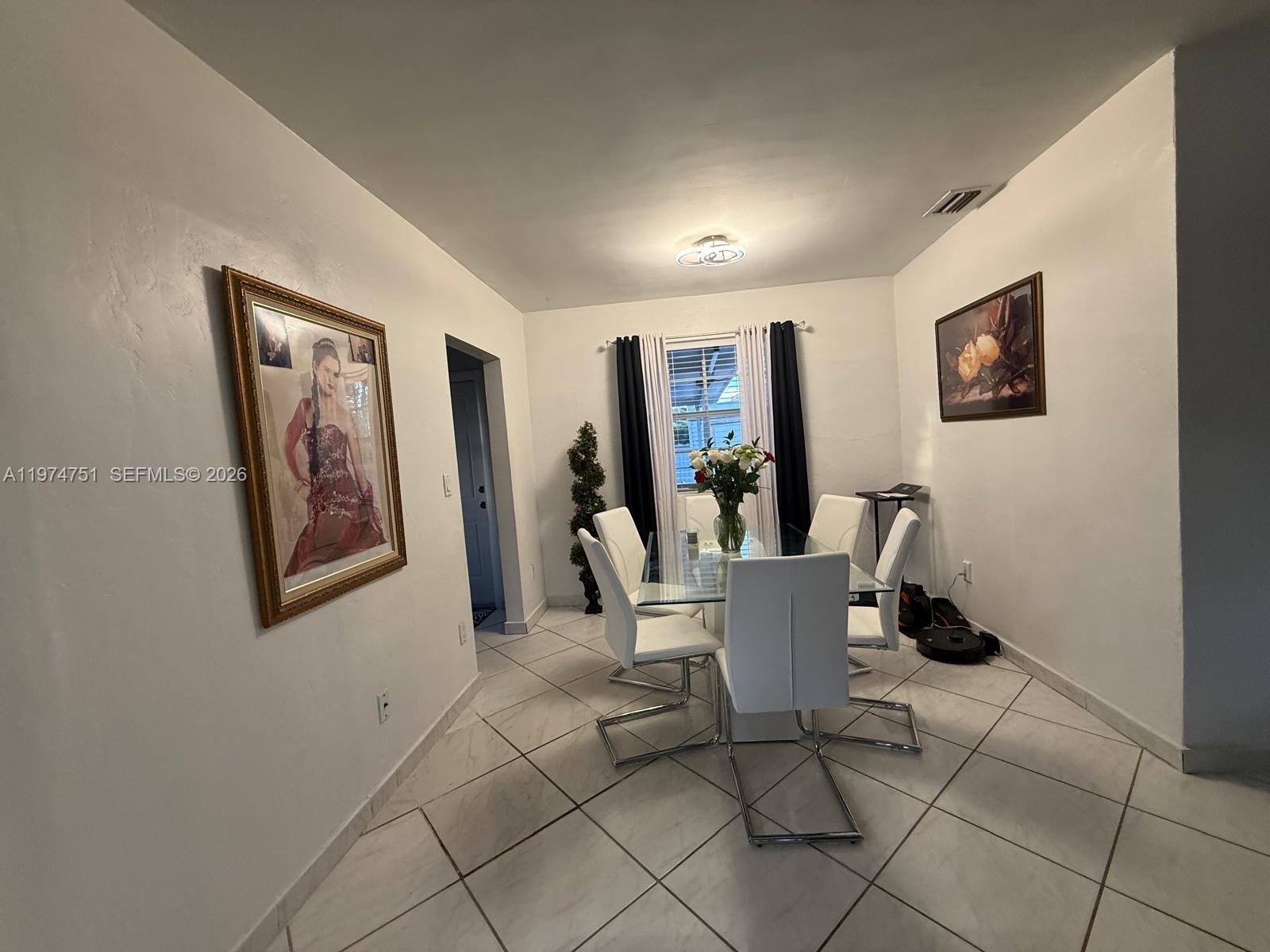 RICH HEIGHTS - Residential