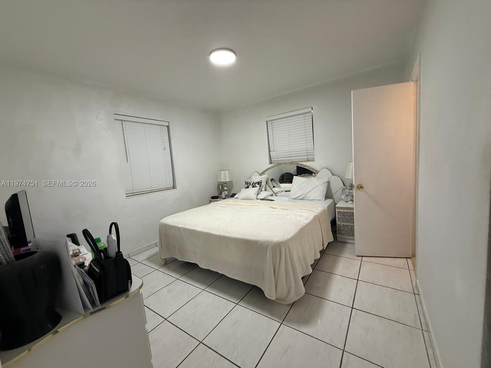 RICH HEIGHTS - Residential