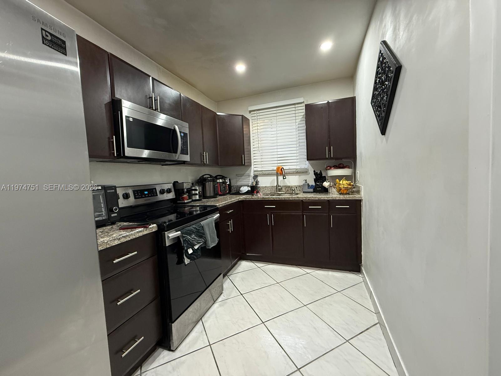 RICH HEIGHTS - Residential