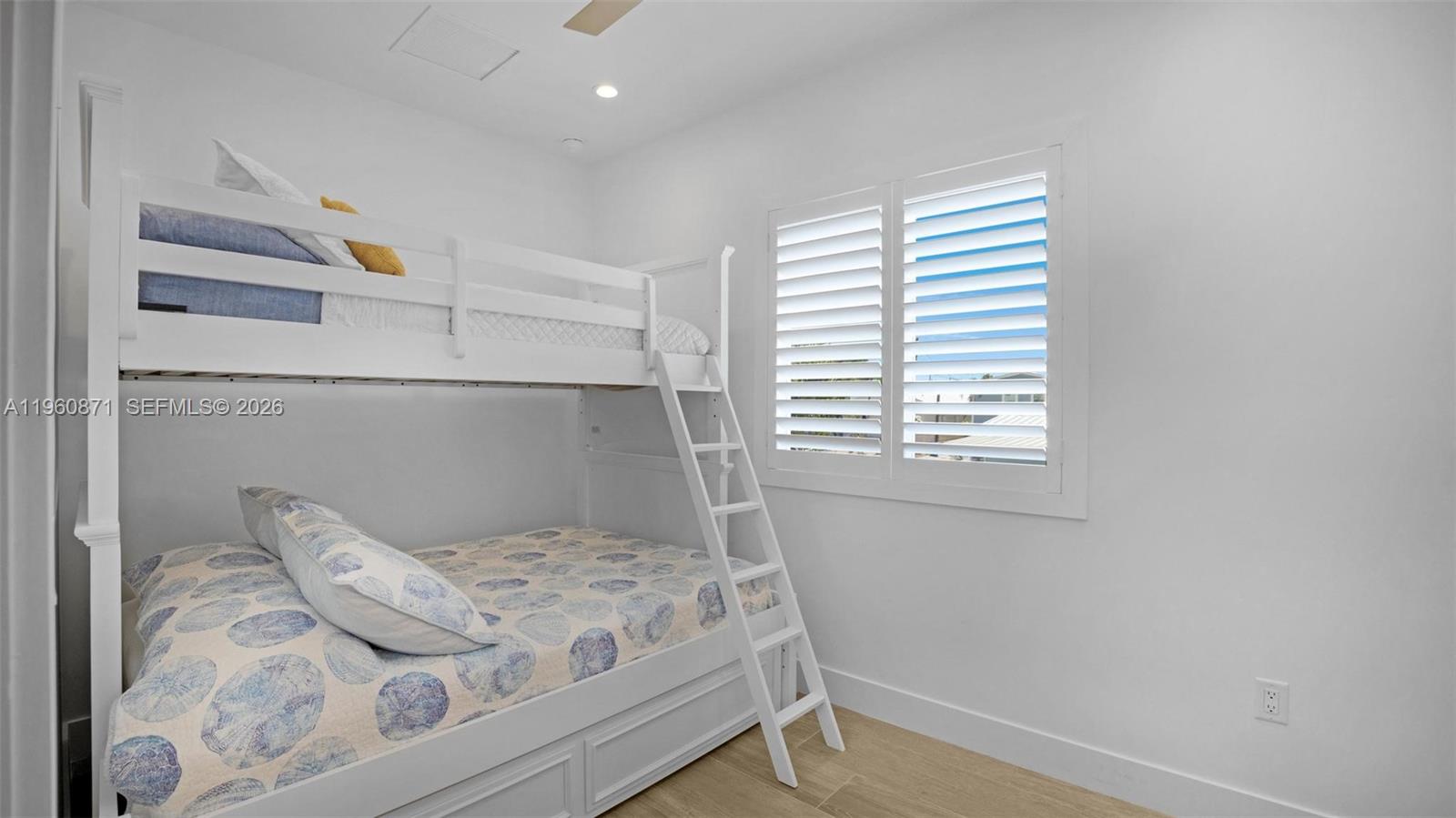 CROSS KEY WATERWAYS EST S - Residential