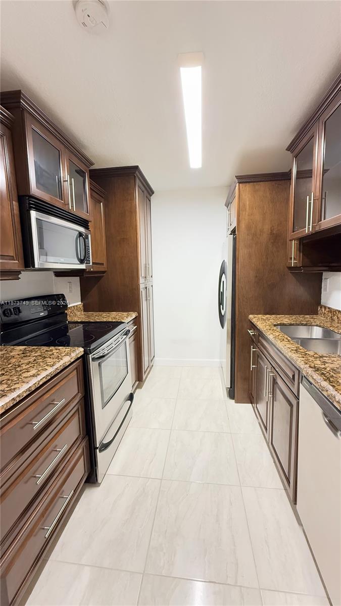 7121 Miami Lakes Dr Q8