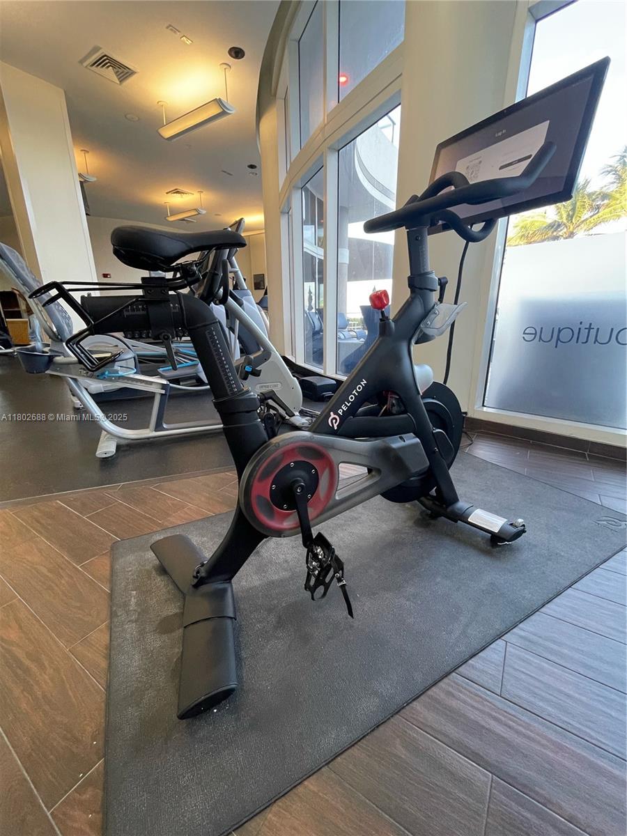 OCEAN POINT BEACH CLUB CO - Residential Lease