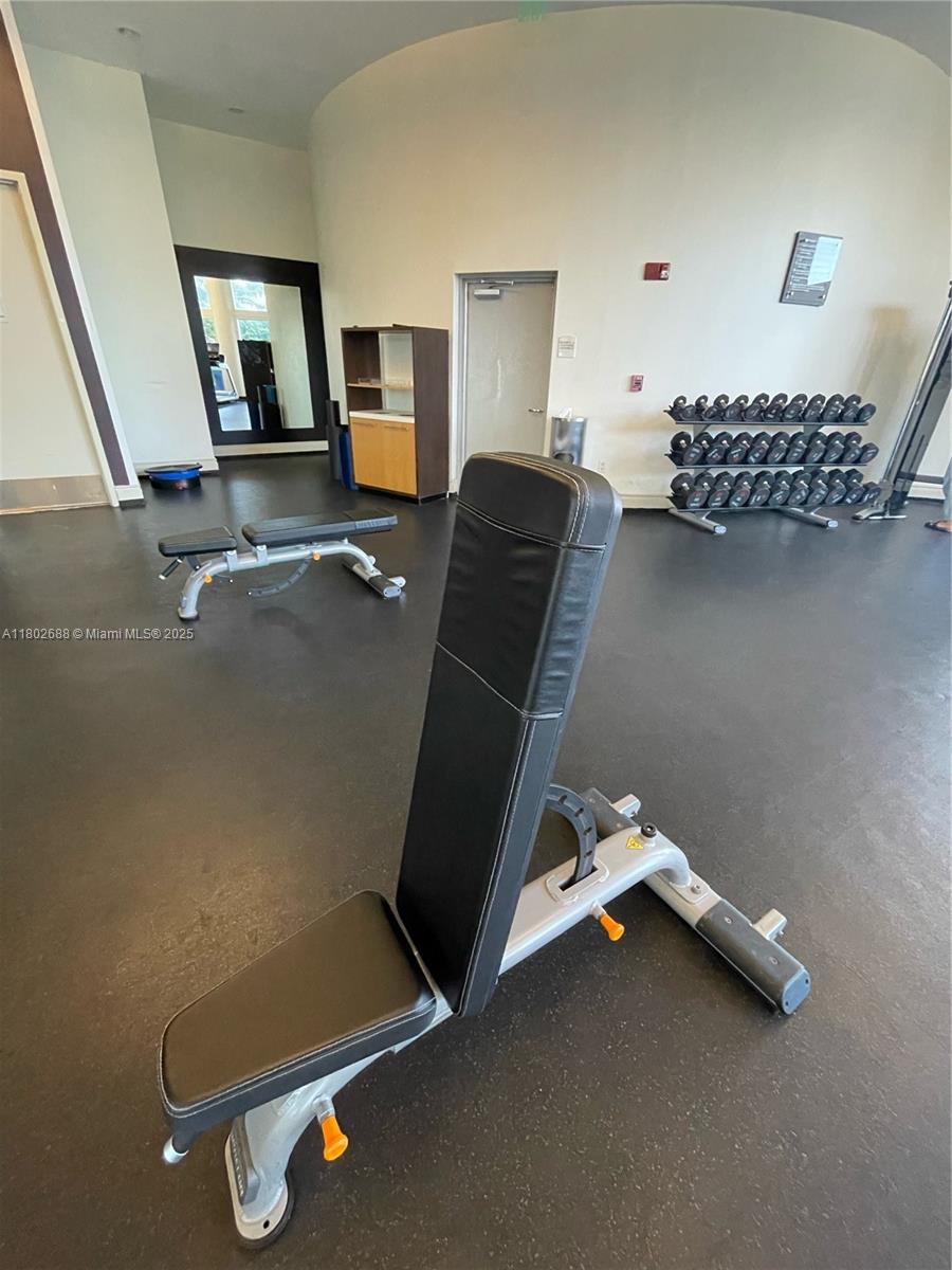 OCEAN POINT BEACH CLUB CO - Residential Lease