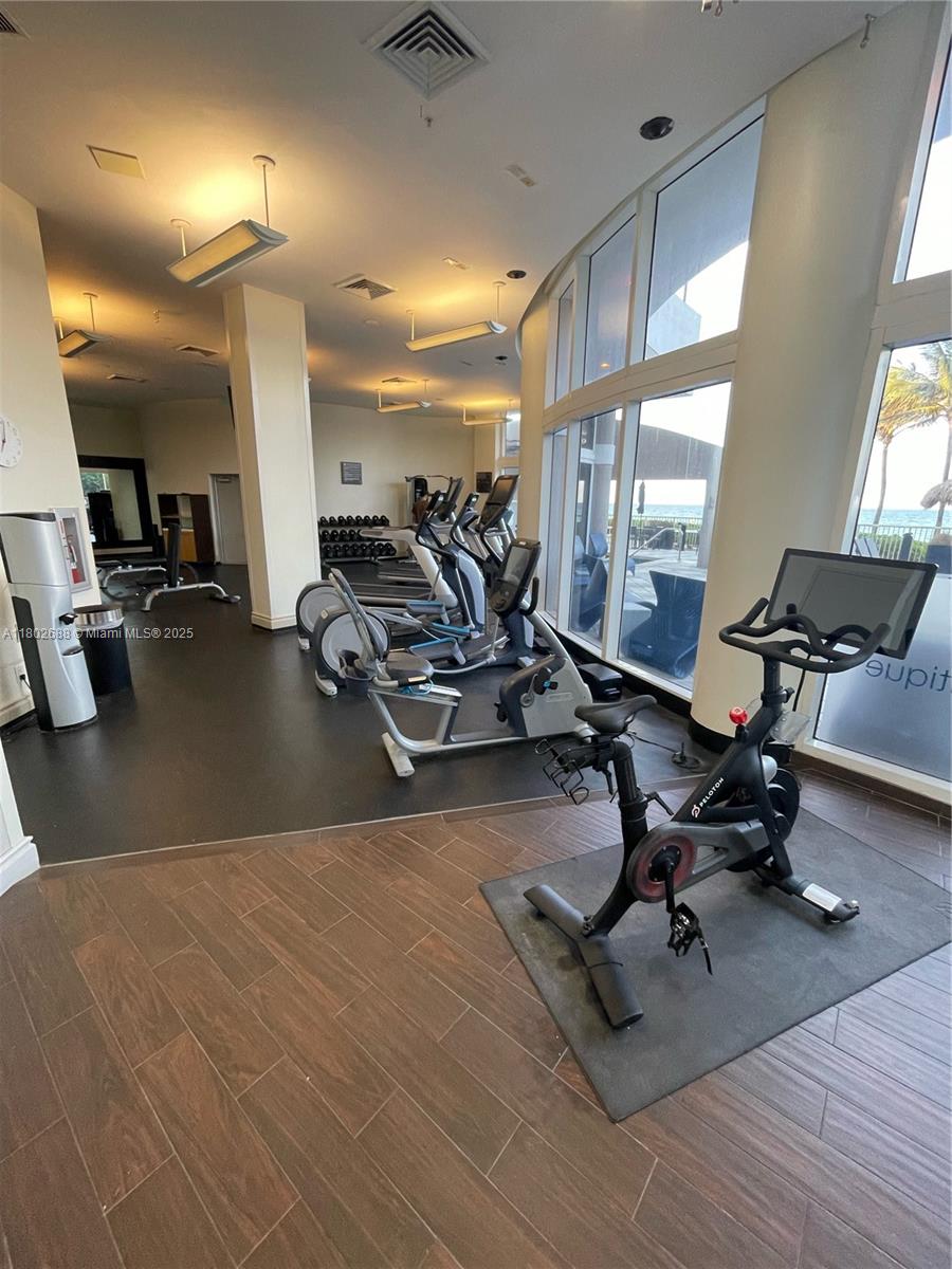 OCEAN POINT BEACH CLUB CO - Residential Lease