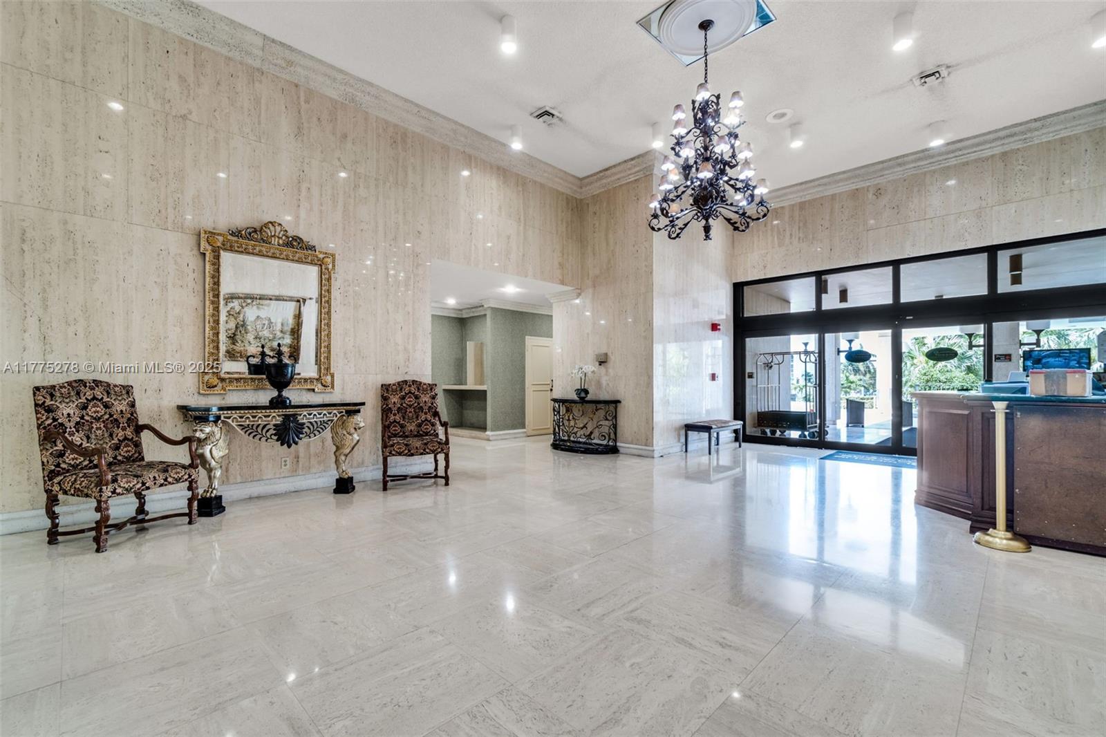 OLYMPUS CONDO PHASE - Residential