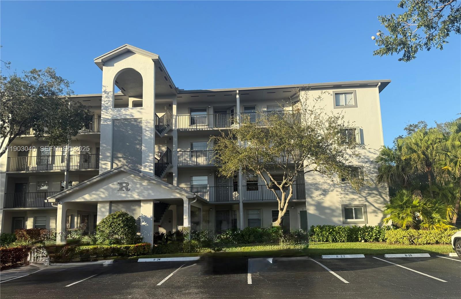 CAMBRIDGE AT CENTURY VILL - Residential