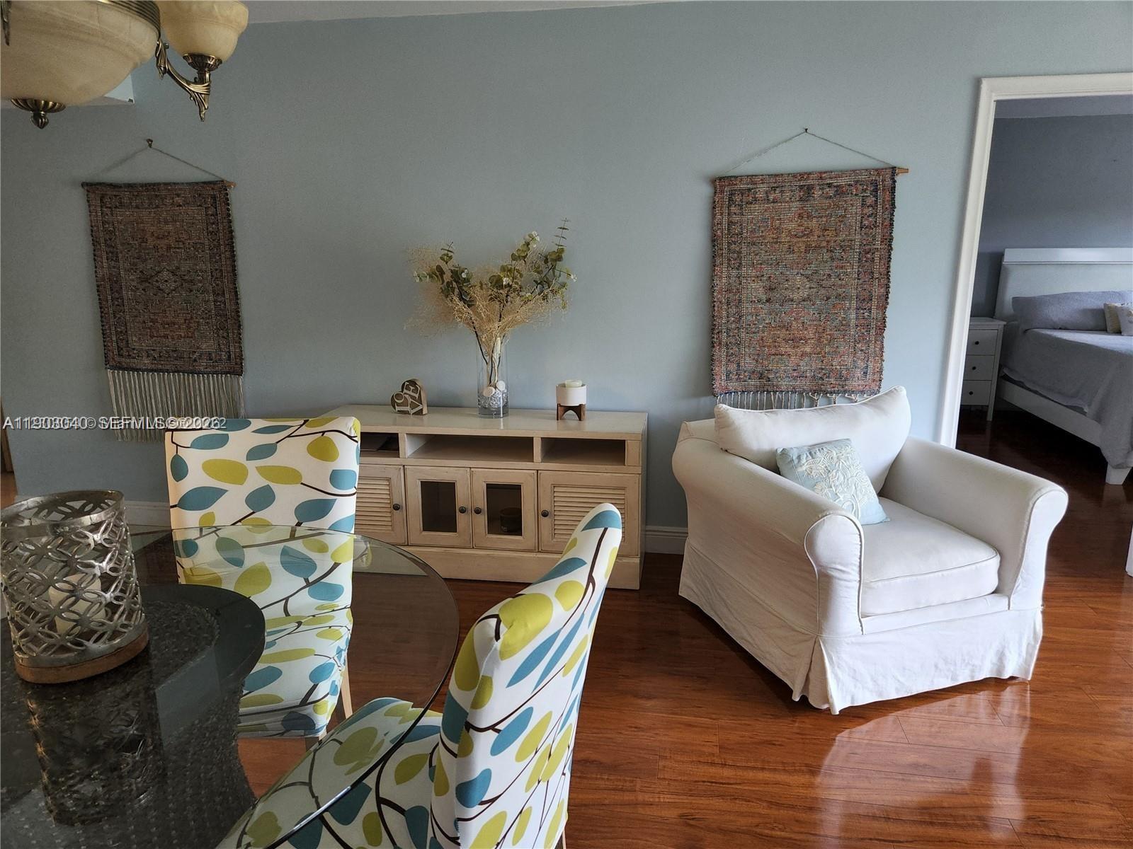 CAMBRIDGE AT CENTURY VILL - Residential