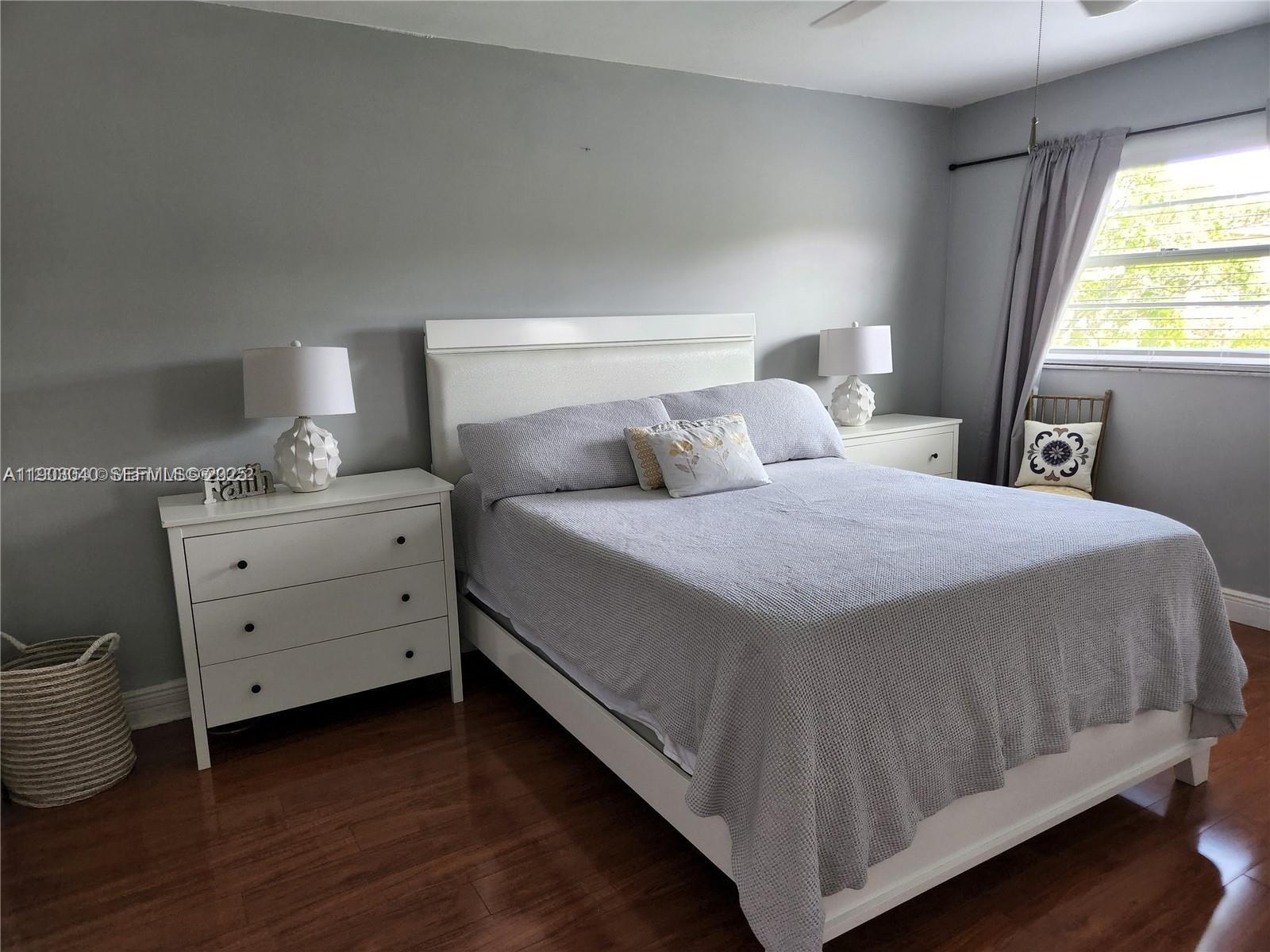 CAMBRIDGE AT CENTURY VILL - Residential