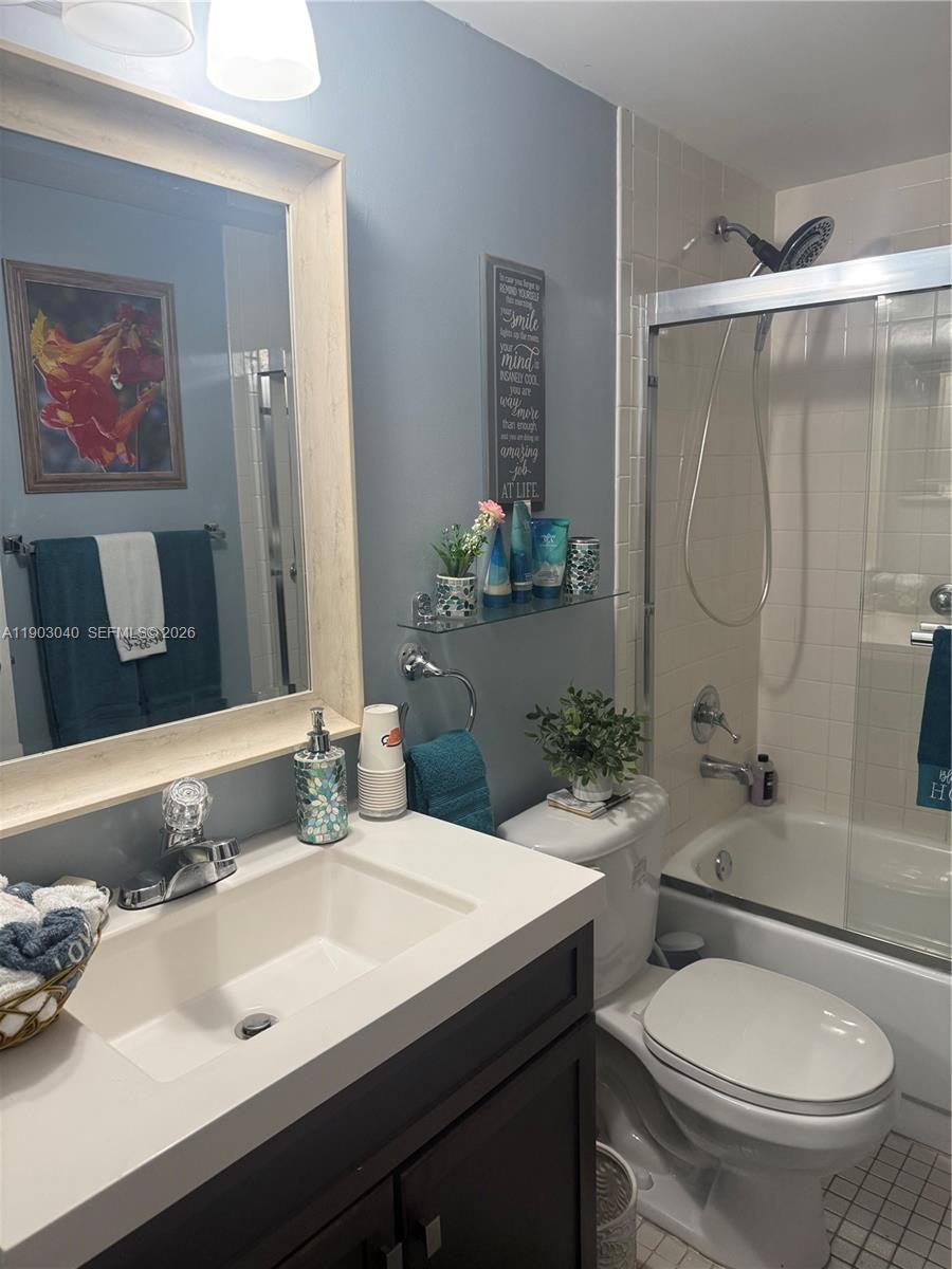 CAMBRIDGE AT CENTURY VILL - Residential