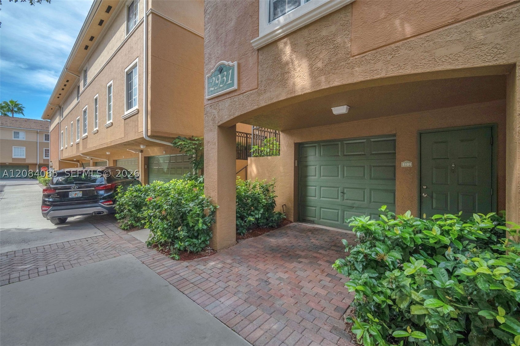 2931 NE 185th St 1101