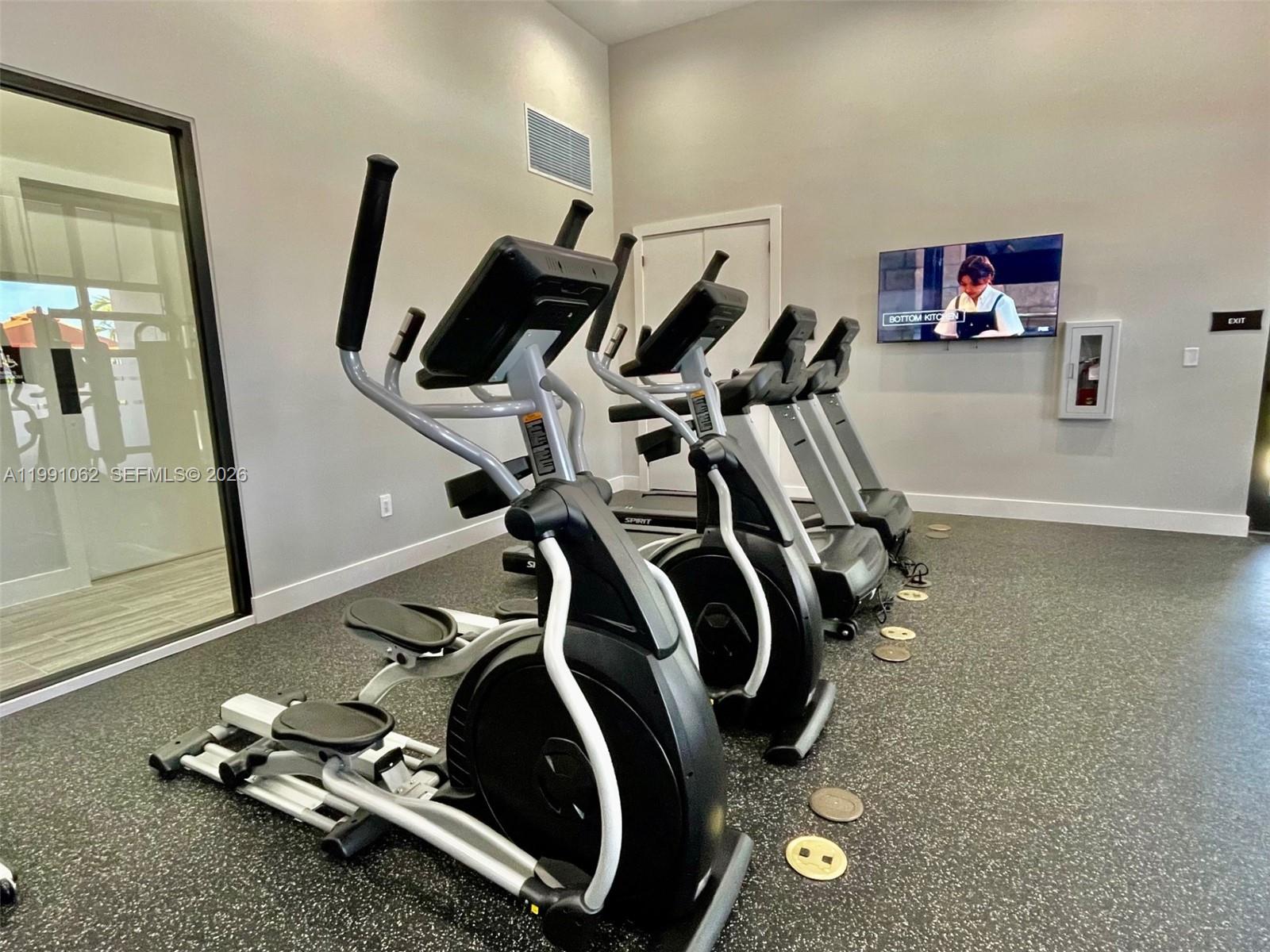 PINE VISTA - Residential