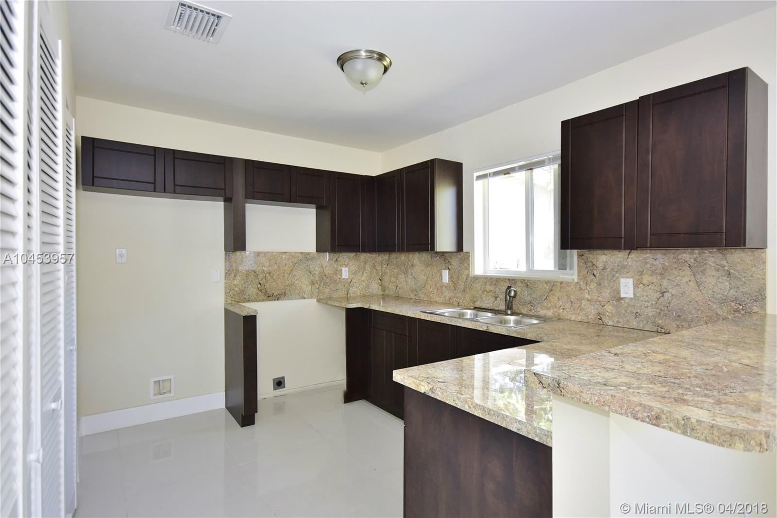 PINE HIGHLANDS - Residential