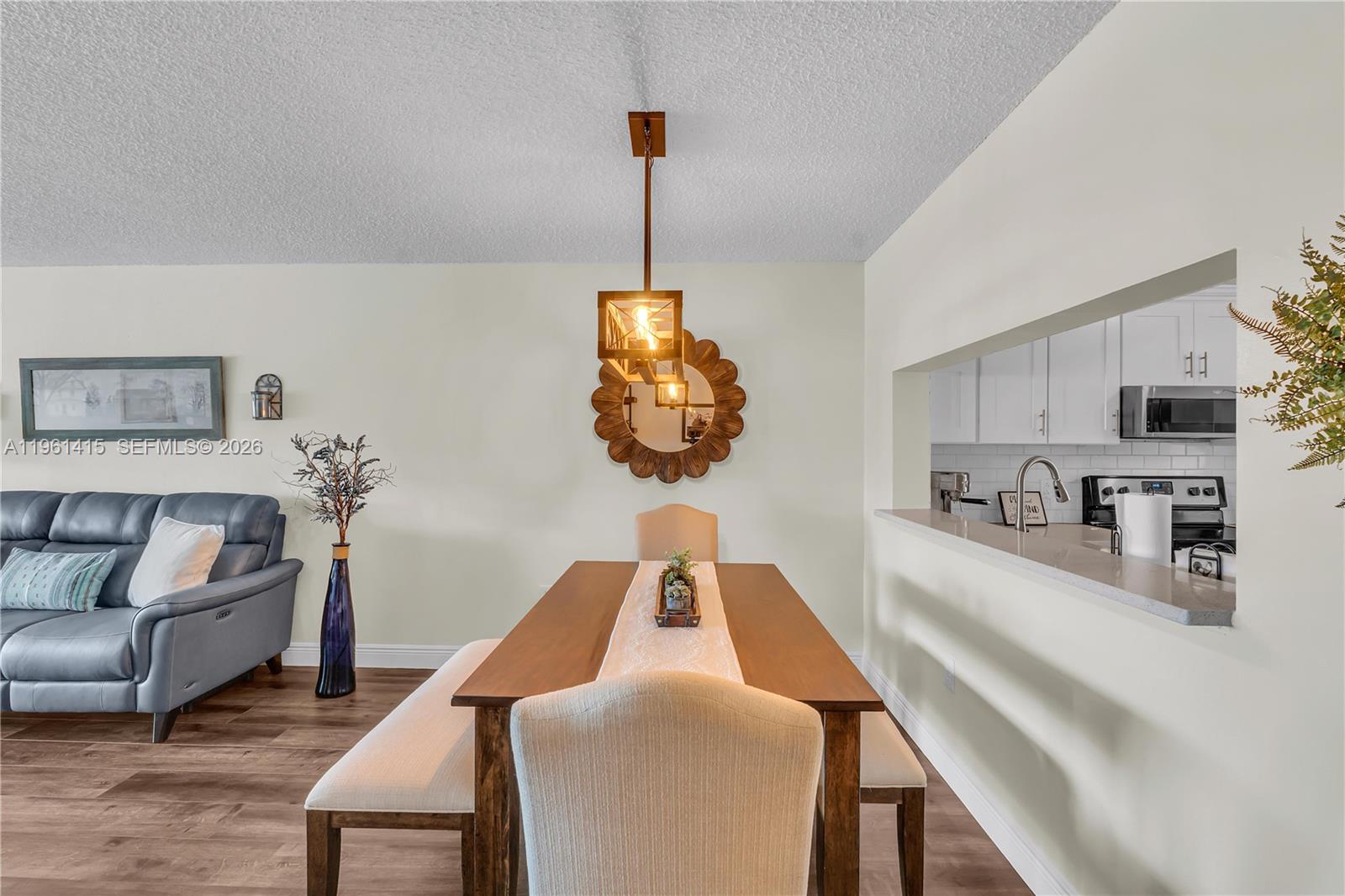 DEVON CONDOMINIUM G - Residential