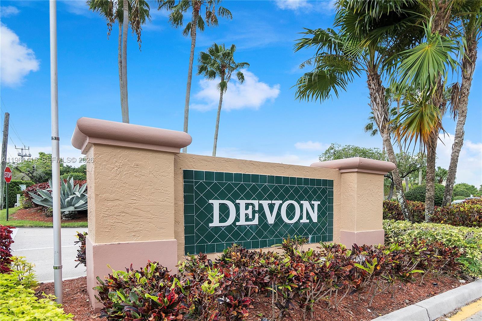 DEVON CONDOMINIUM G - Residential