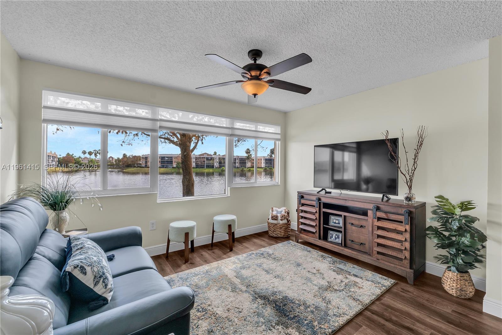 DEVON CONDOMINIUM G - Residential