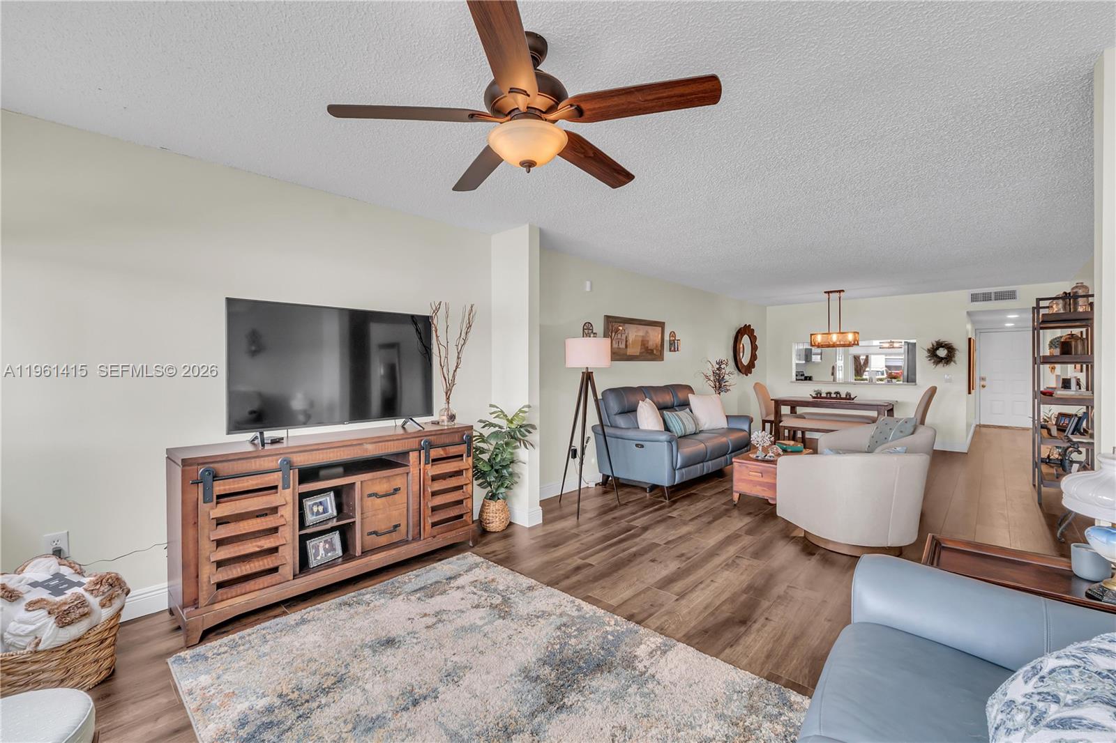 DEVON CONDOMINIUM G - Residential