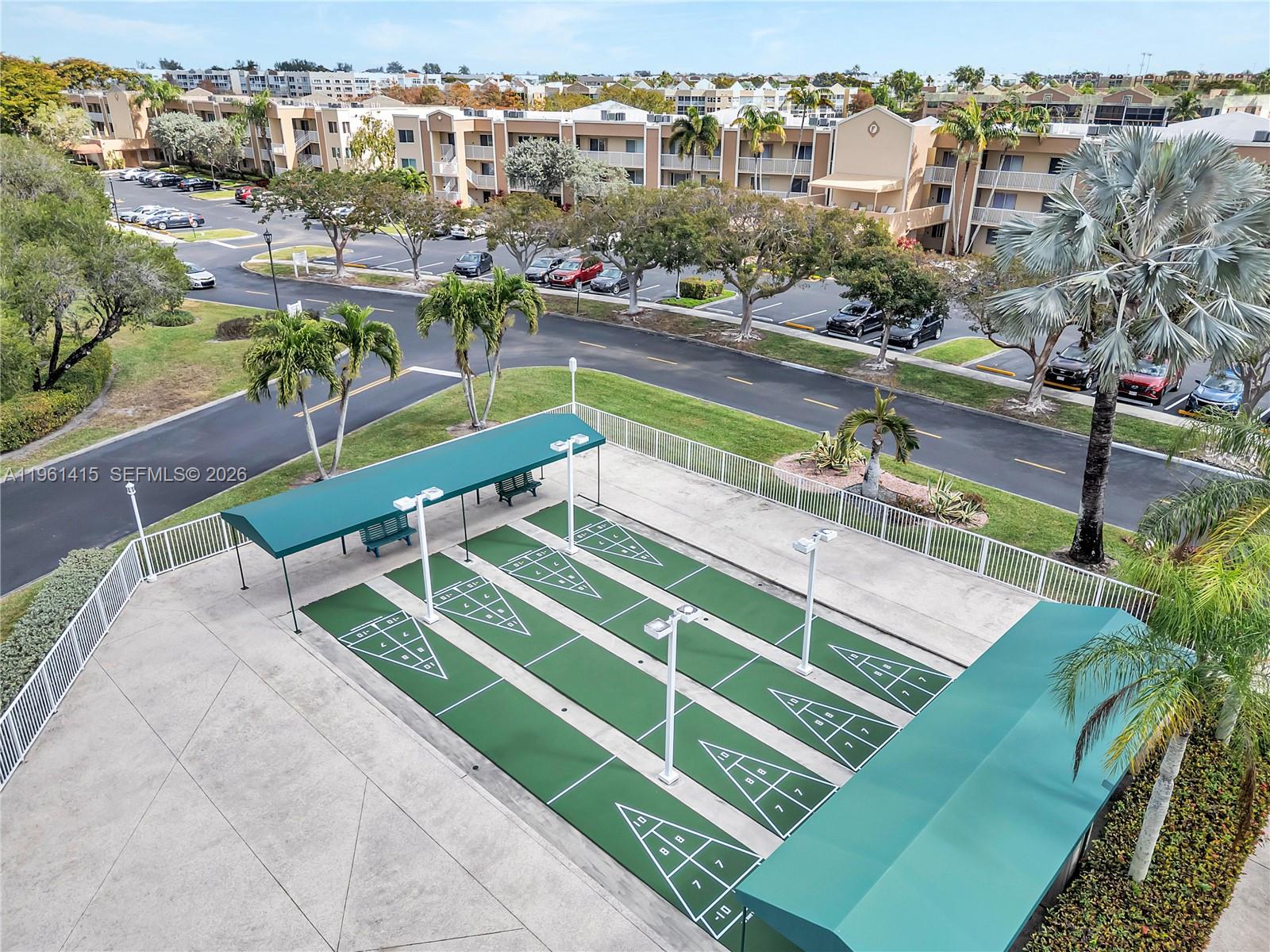 DEVON CONDOMINIUM G - Residential