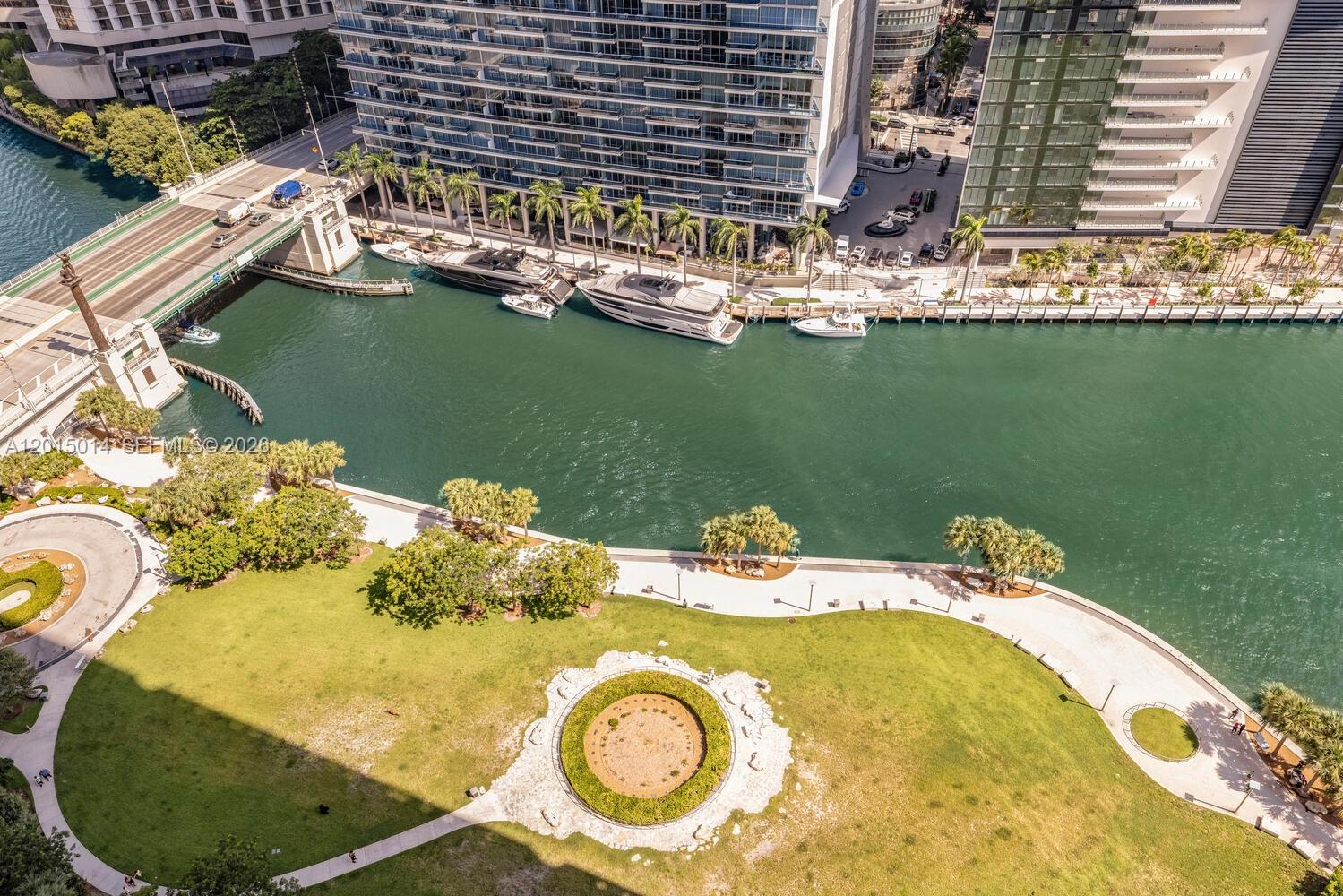 ICONBRICKELL CONDO NO 1 - Residential Lease