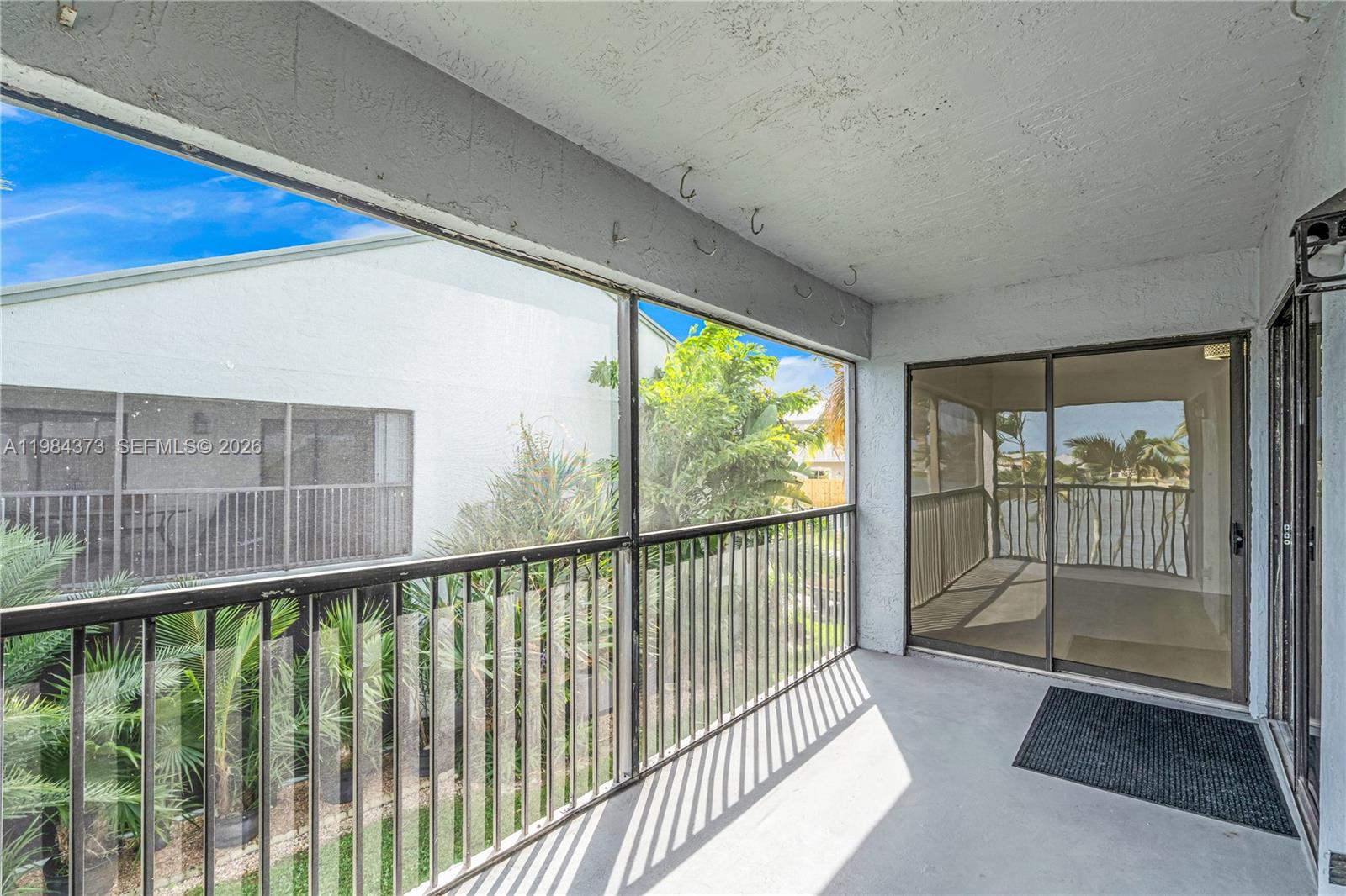 LAKESHORE CONDO #5 - Residential