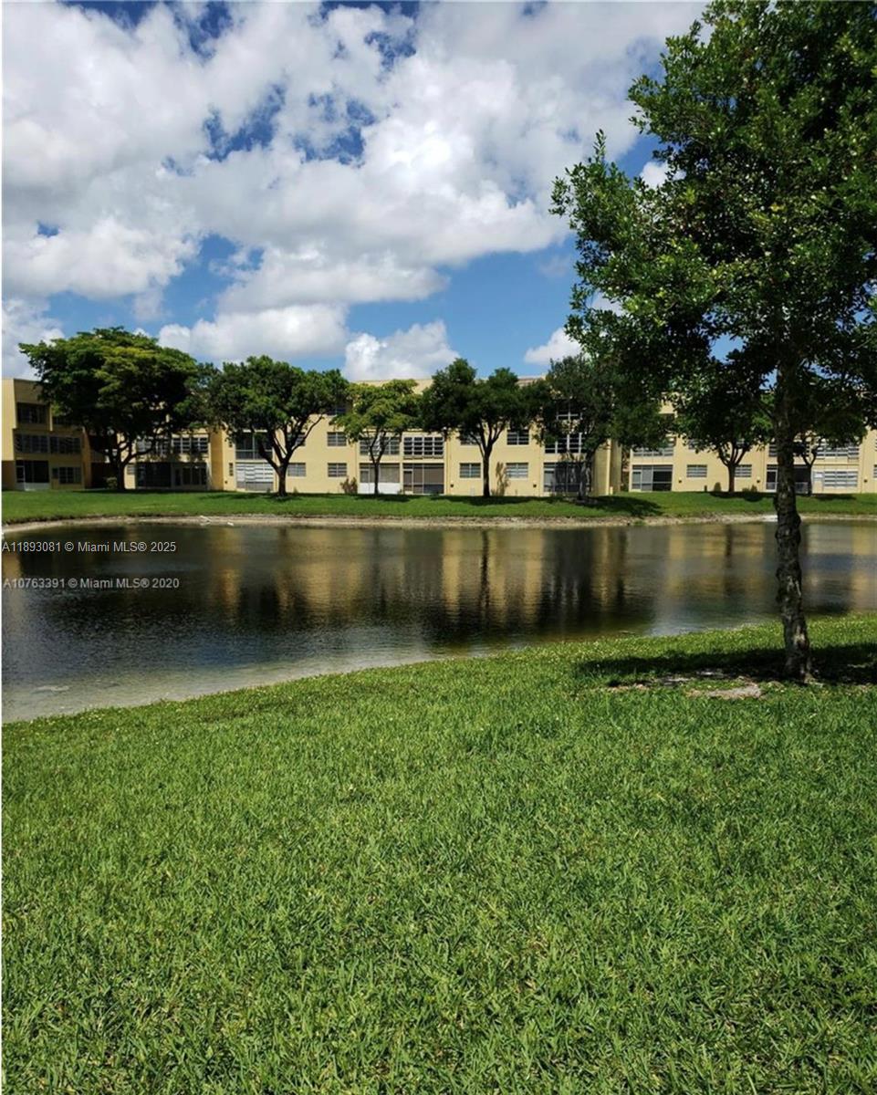 BERMUDA CLUB FOUR CONDO - Residential