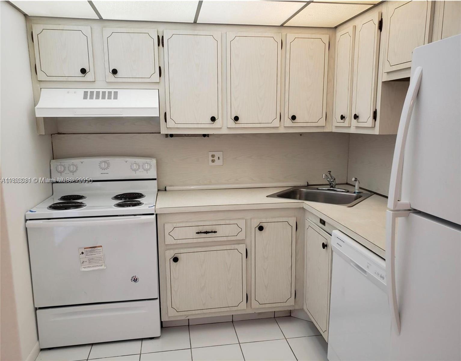 BERMUDA CLUB FOUR CONDO - Residential