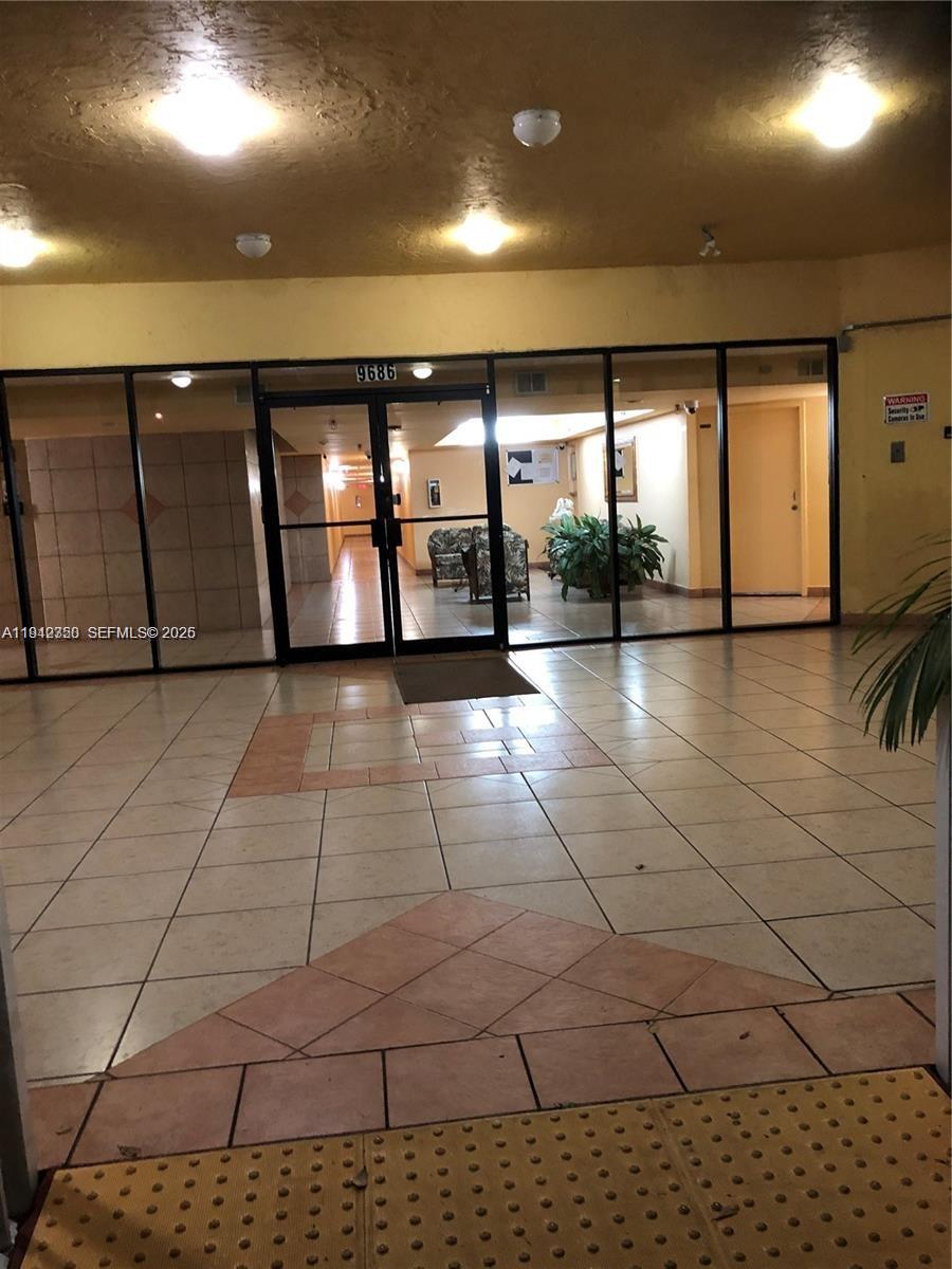 GOLFVIEW CL FONTAINEBLEAU - Residential Lease