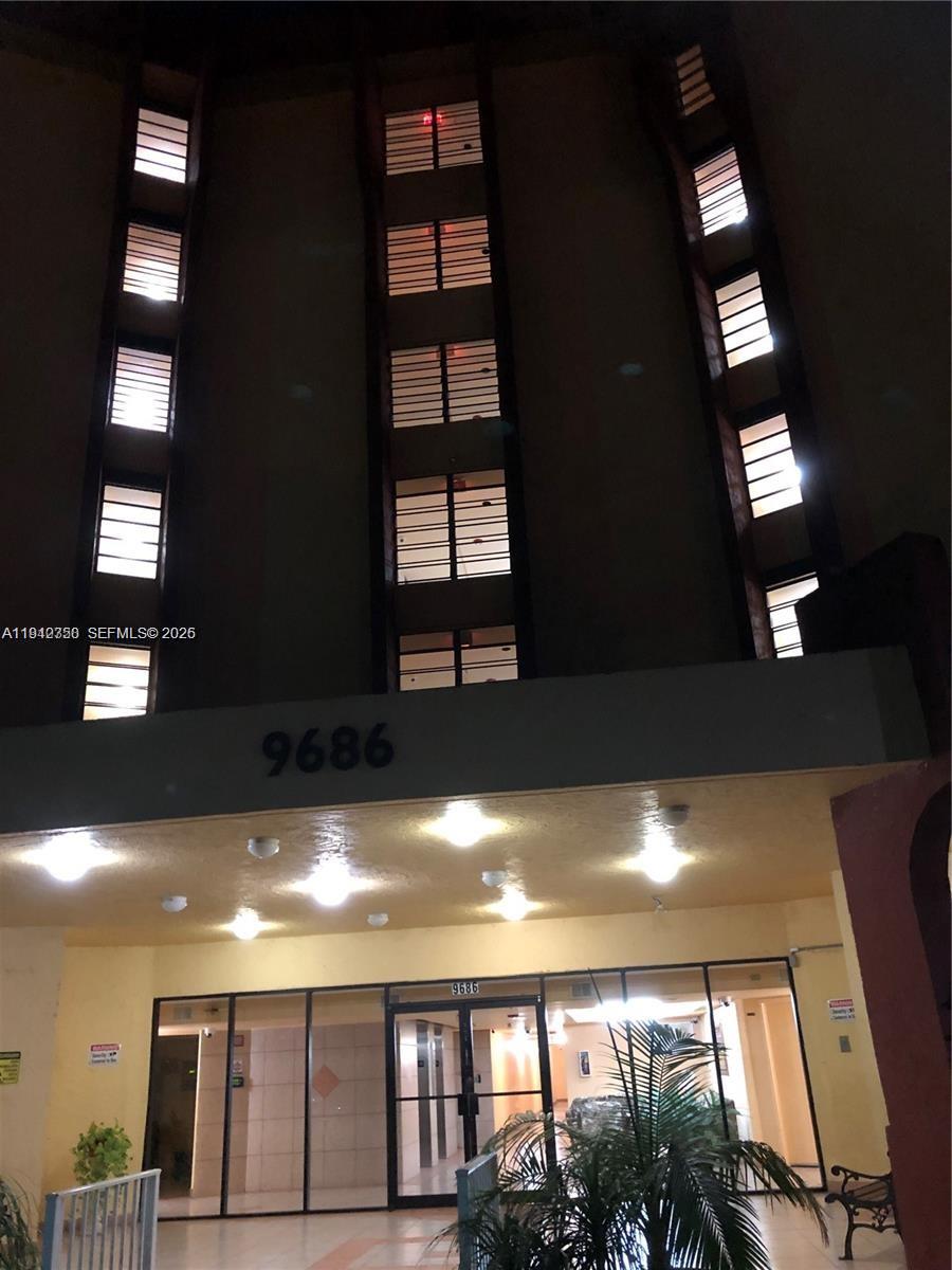 GOLFVIEW CL FONTAINEBLEAU - Residential Lease