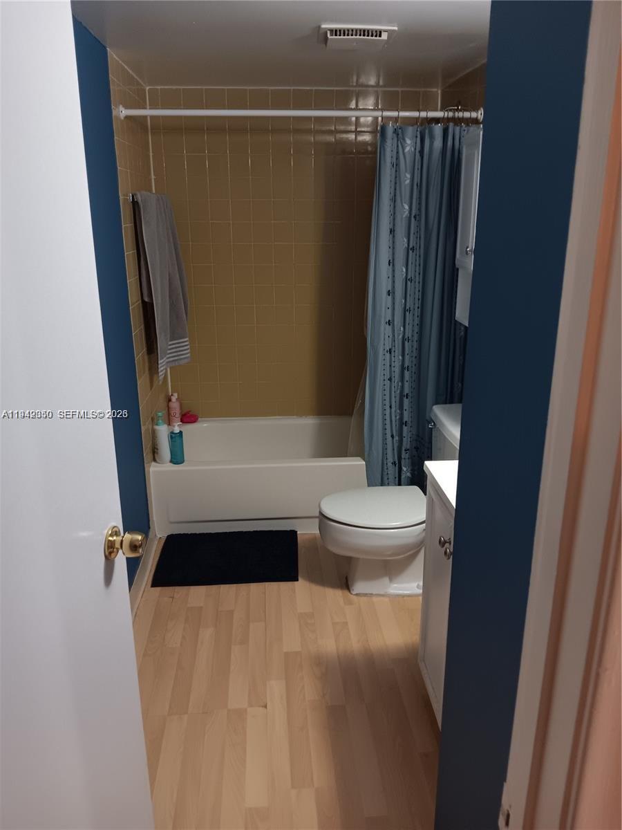 GOLFVIEW CL FONTAINEBLEAU - Residential Lease