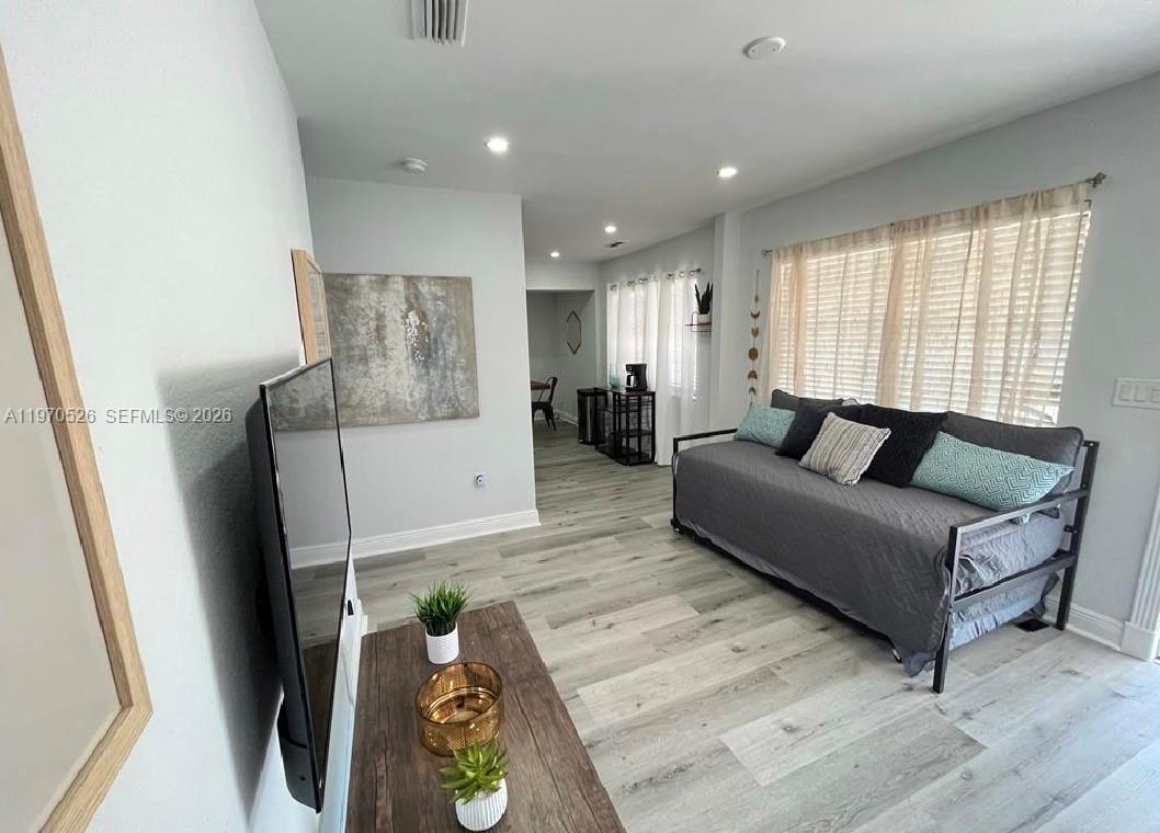 CAUSEWAY PARK - Residential