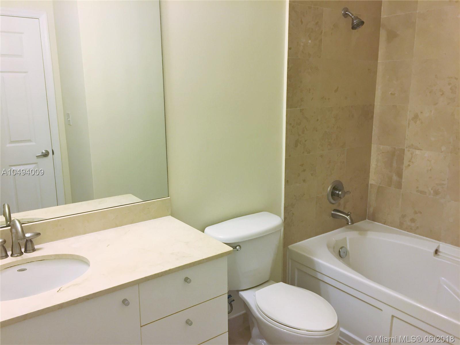 LOFTS AT HOLLYWOOD STATIO - Residential Lease