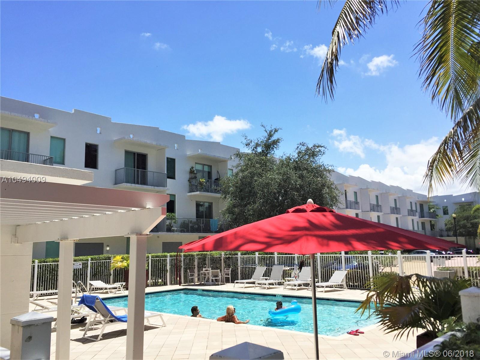 LOFTS AT HOLLYWOOD STATIO - Residential Lease