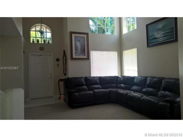 HILLSBORO COUNTRY CLUB PL - Residential