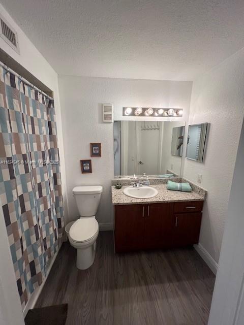 ISLES AT LAGO MAR CONDO - Residential Lease