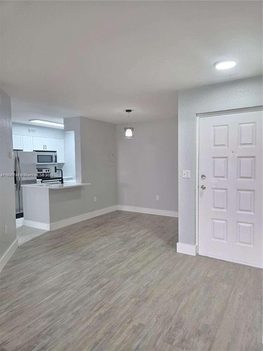 LAKEVIEW CLUB CONDO - Residential