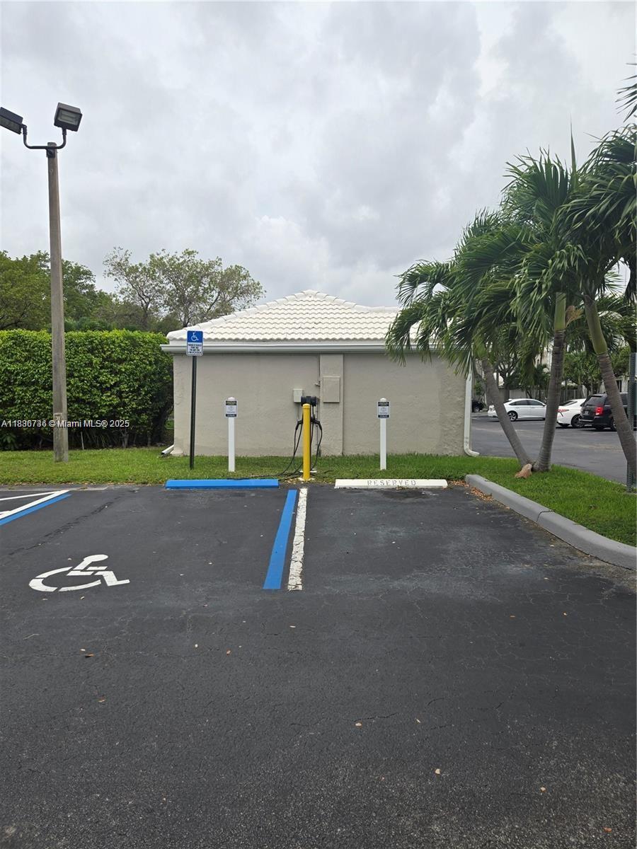 LAKEVIEW CLUB CONDO - Residential