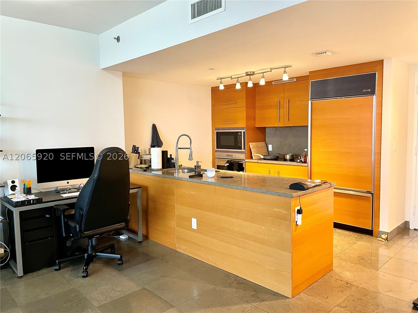 465 BRICKELL AVENUE 4906