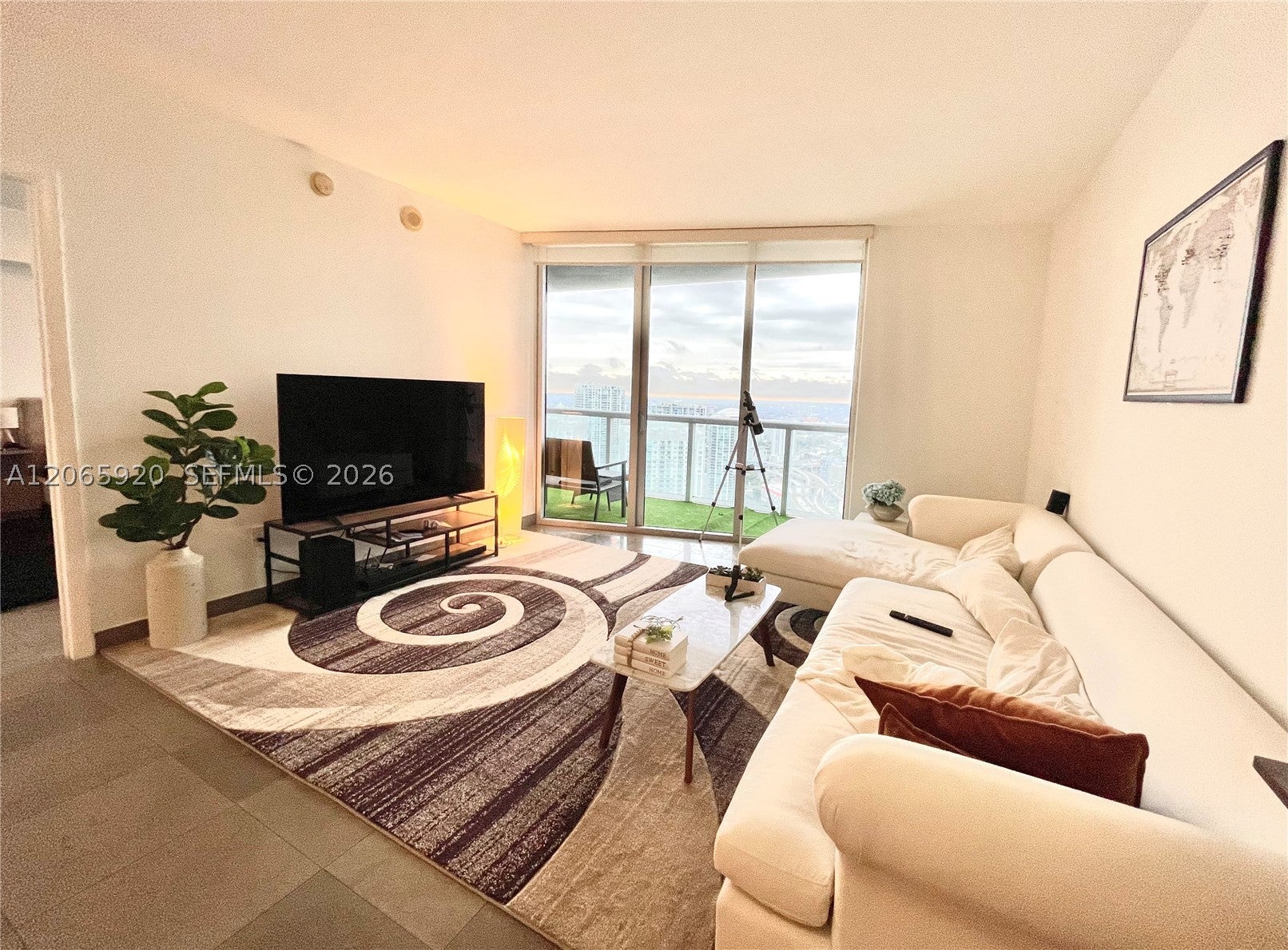465 BRICKELL AVENUE 4906