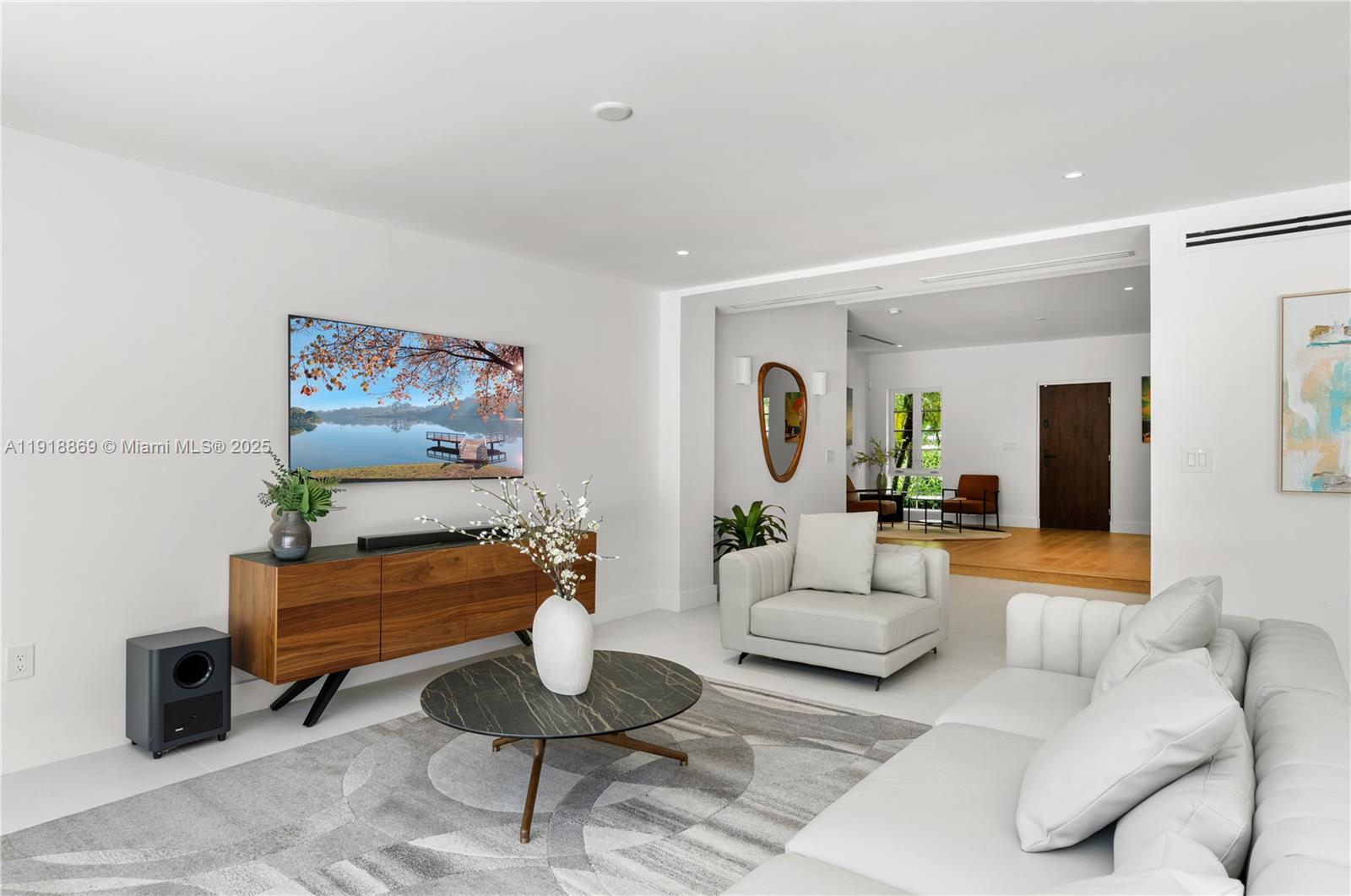 BEVERLY GLEN - Residential